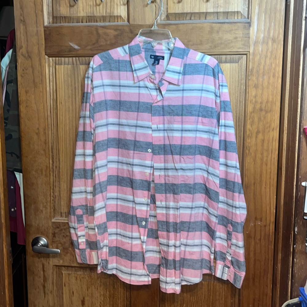 Men’s gap shirt, button-down, pink, gray, nice shirt